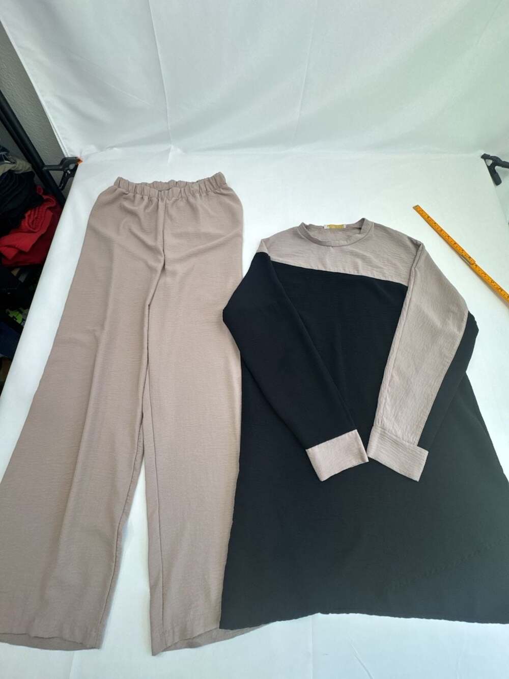 Sevilay Two-Piece Beige and Black Long Sleeve Lounge Set with Wide Leg Pants